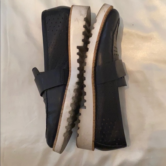 Platform flats - Picture 2 of 3